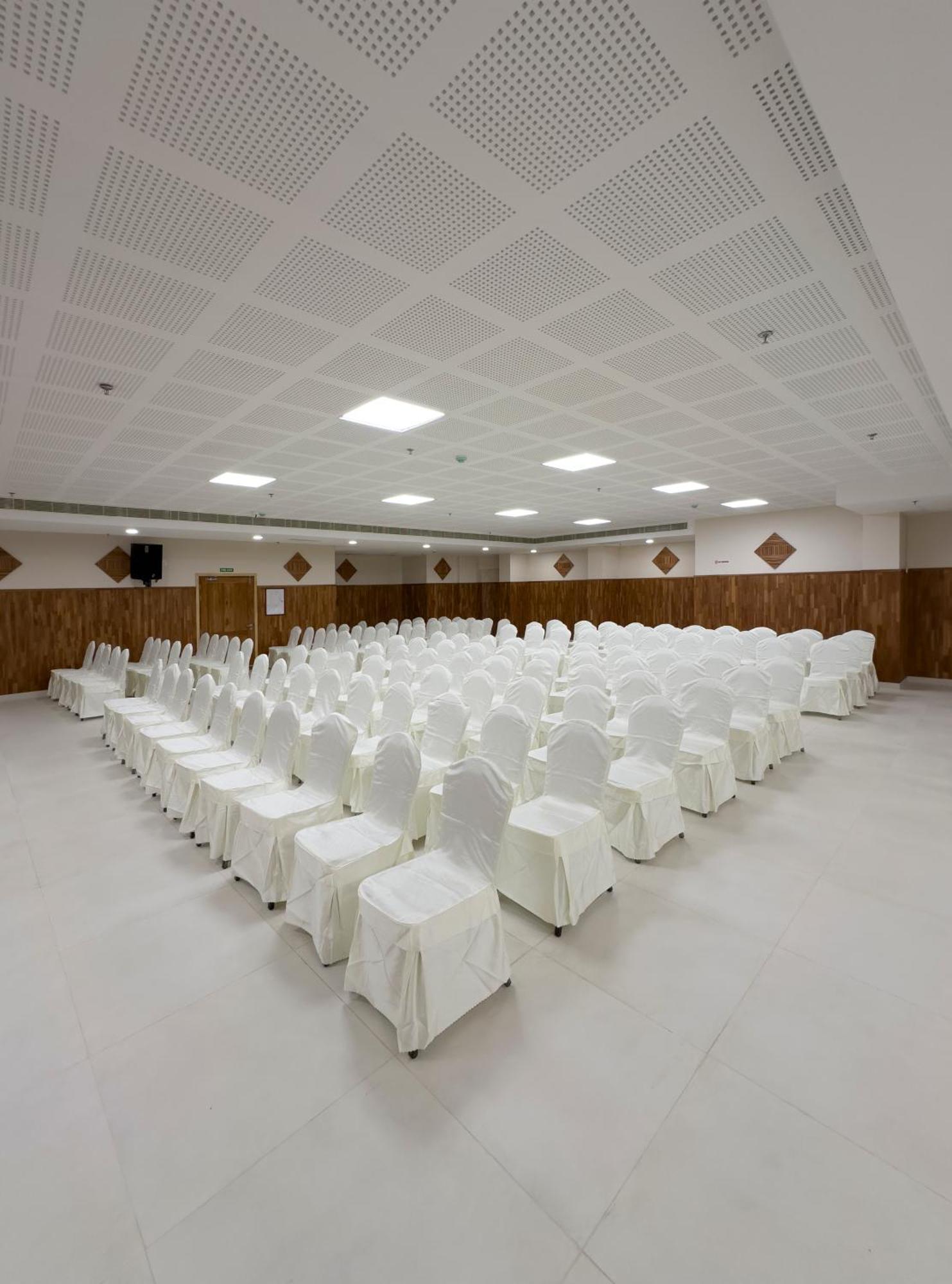 The Habitat Suites Ґуруваюр Екстер'єр фото