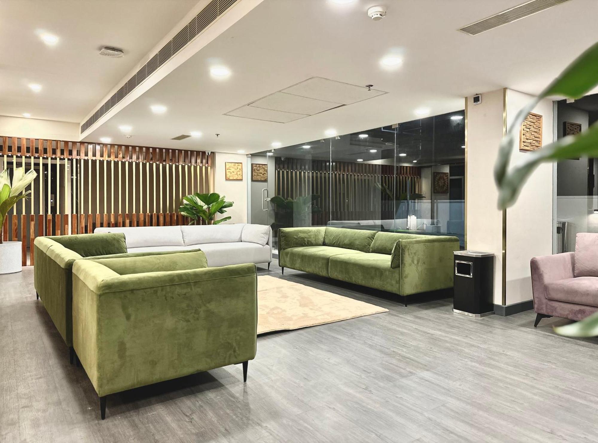 The Habitat Suites Ґуруваюр Екстер'єр фото
