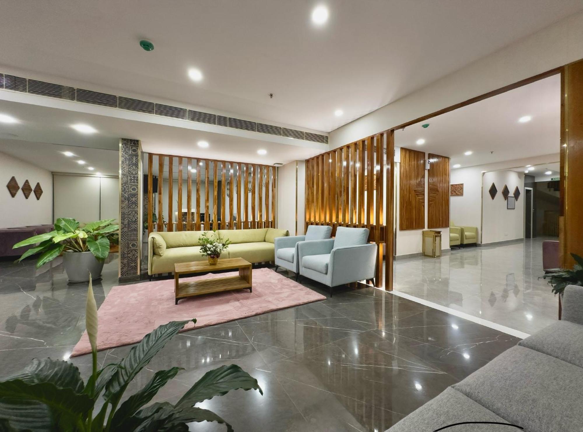 The Habitat Suites Ґуруваюр Екстер'єр фото