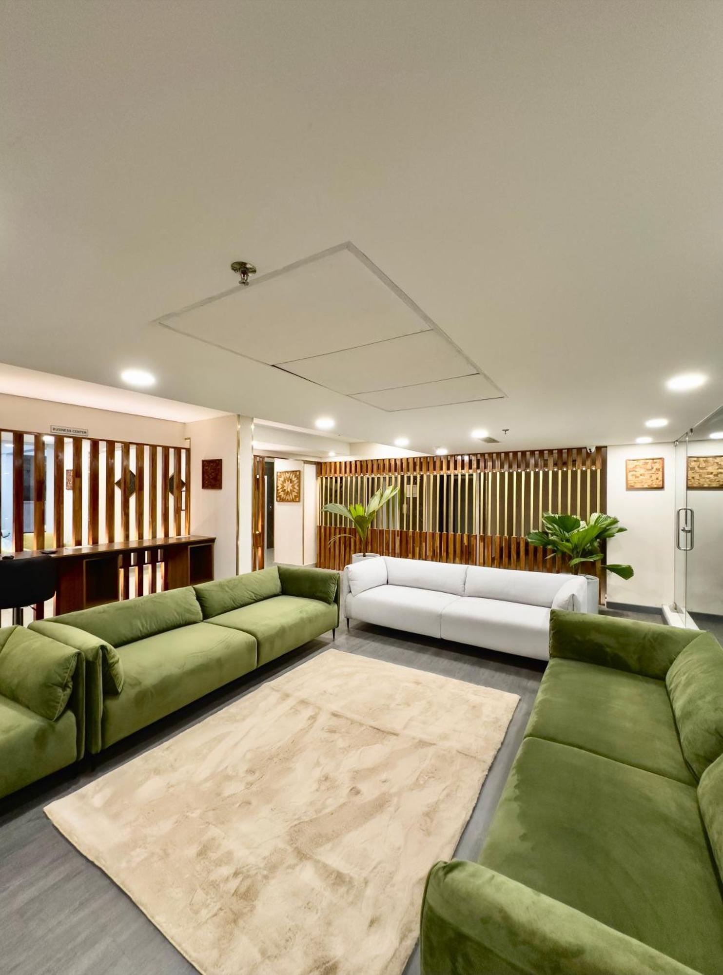 The Habitat Suites Ґуруваюр Екстер'єр фото
